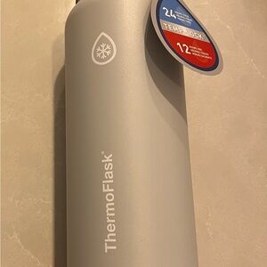 ThermoFlask Gray Insulated Water Bottle